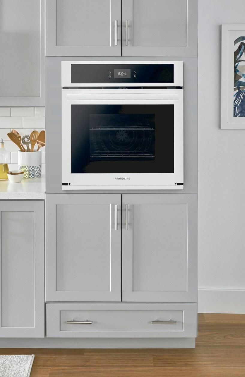 FRIGIDAIRE FCWS2727AW Frigidaire 27'' Single Electric Wall Oven With Fan Convection
