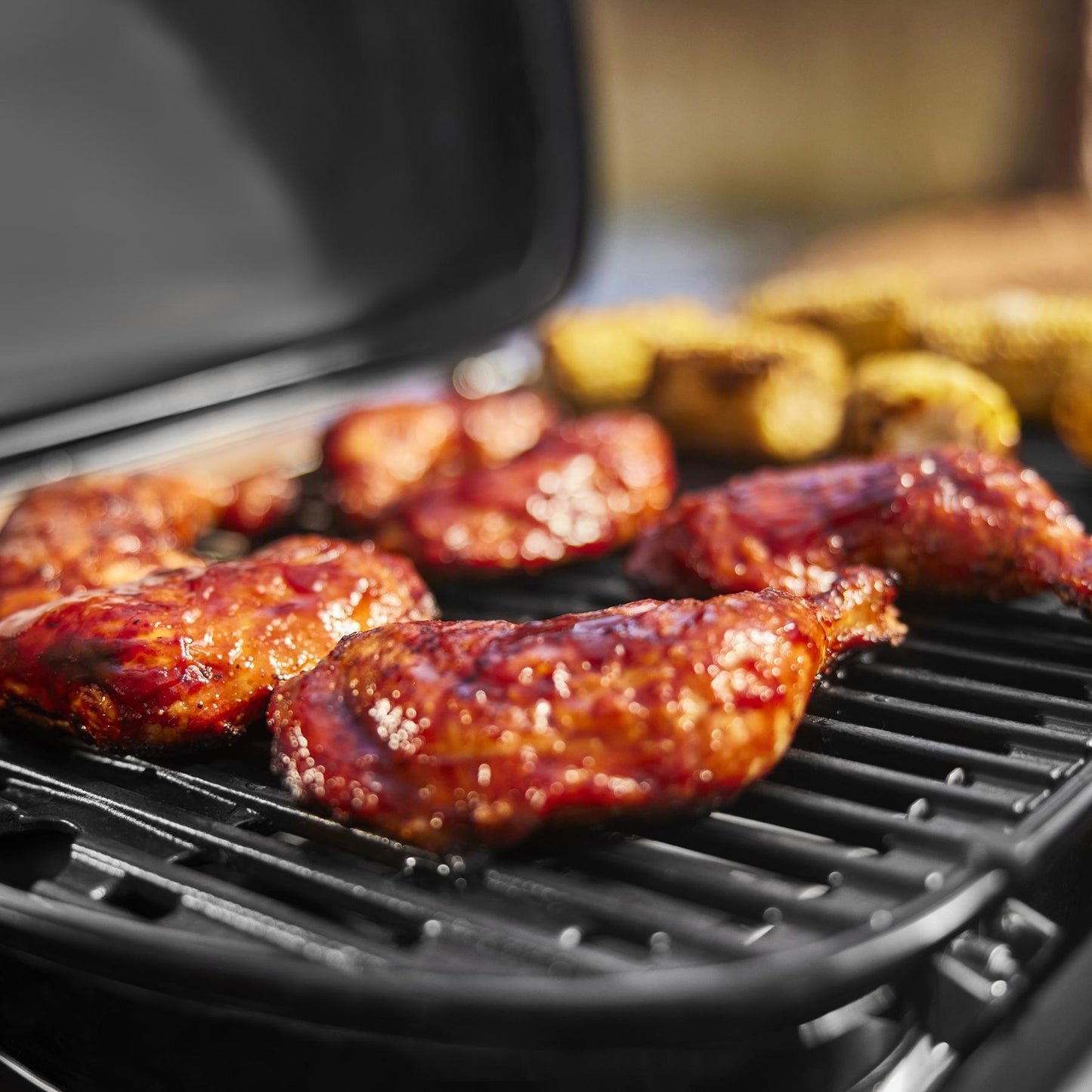WEBER 1500460 Weber Traveler Compact Portable Gas Grill - Black