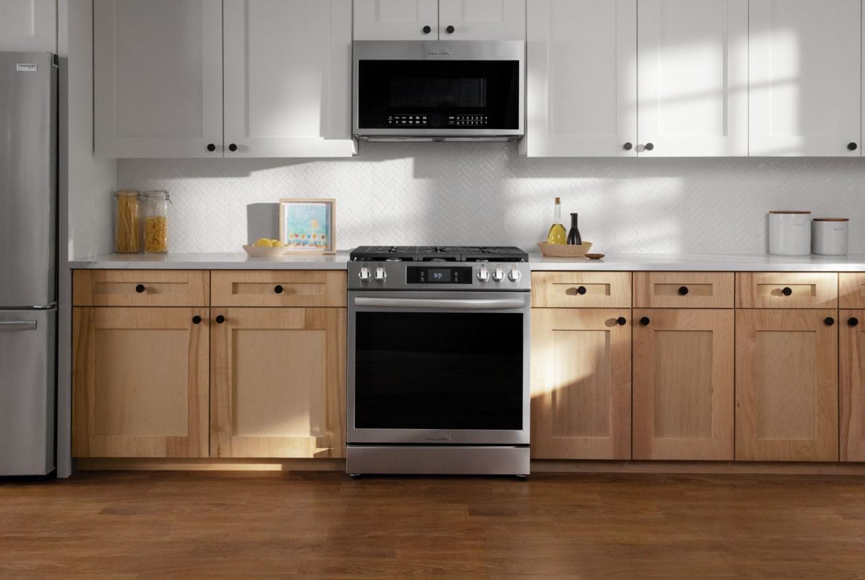 FRIGIDAIRE GMOS1968AF Frigidaire Gallery 1.9 Cu. Ft. Over-the Range Microwave With Air Fry