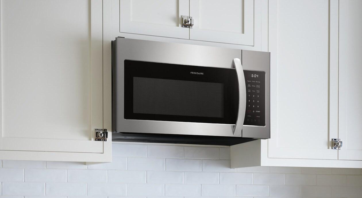FRIGIDAIRE FMOS1846BS Frigidaire 1.8 Cu. Ft. Over-the-range Microwave