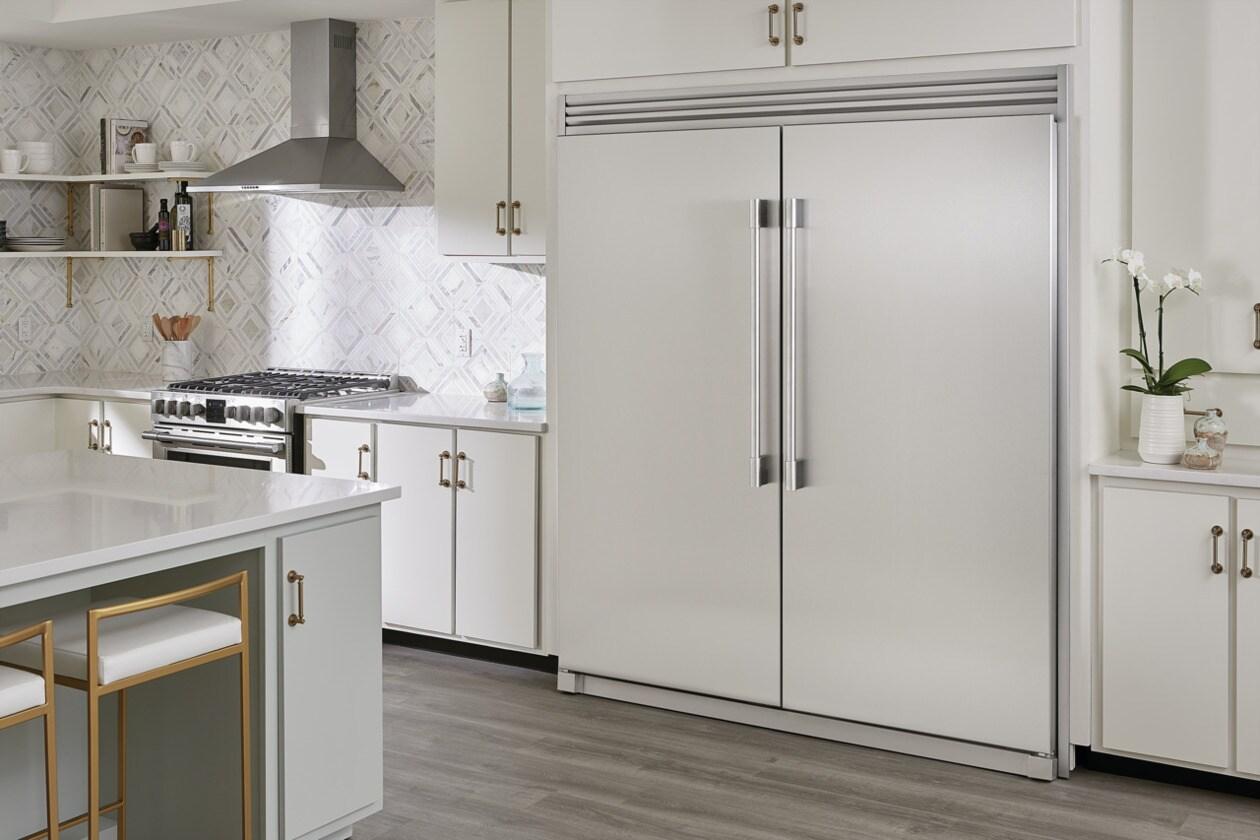 FRIGIDAIRE PRDF1922AF Frigidaire Professional 19 Cu. Ft. Single-door Freezer