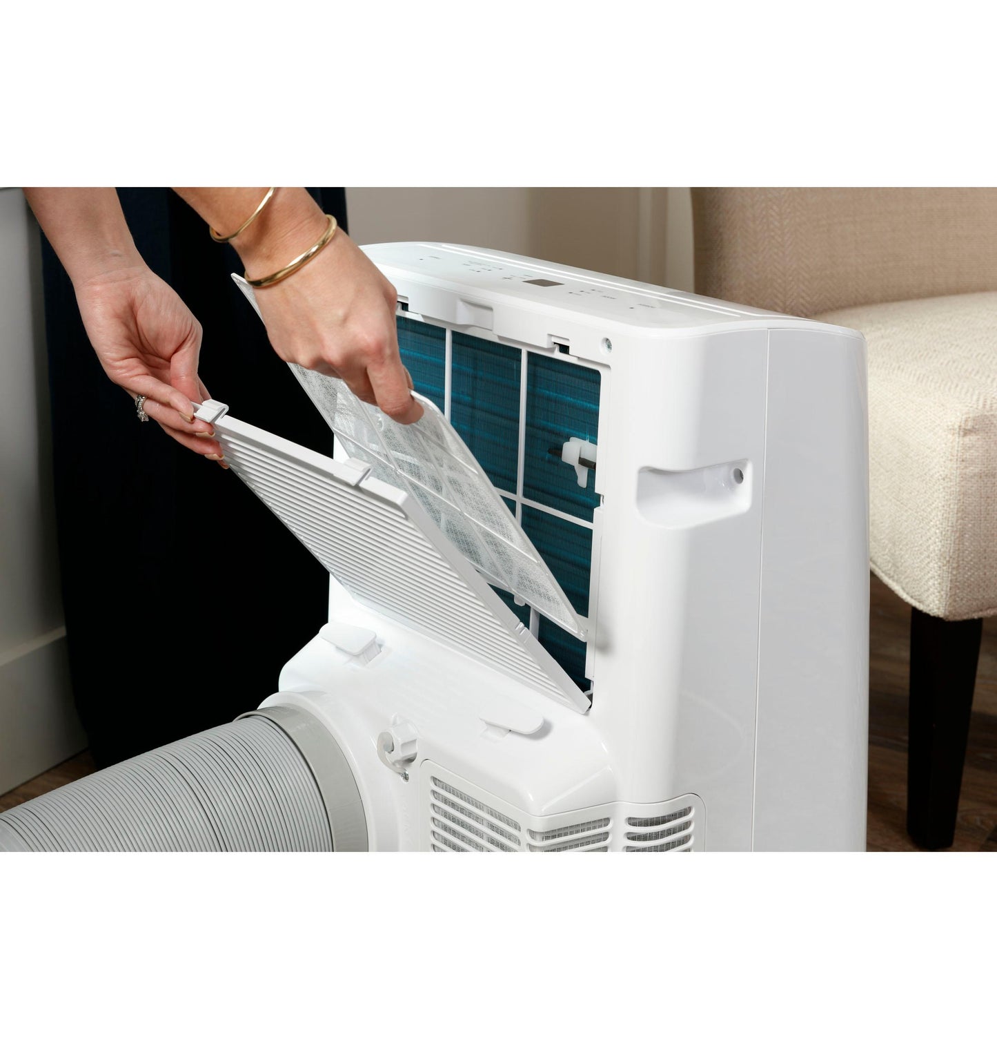 GE APPLIANCES APSA13YBMW Ge 14,000 BTU Heat/cool Portable Air Conditioner for Medium ROOM...