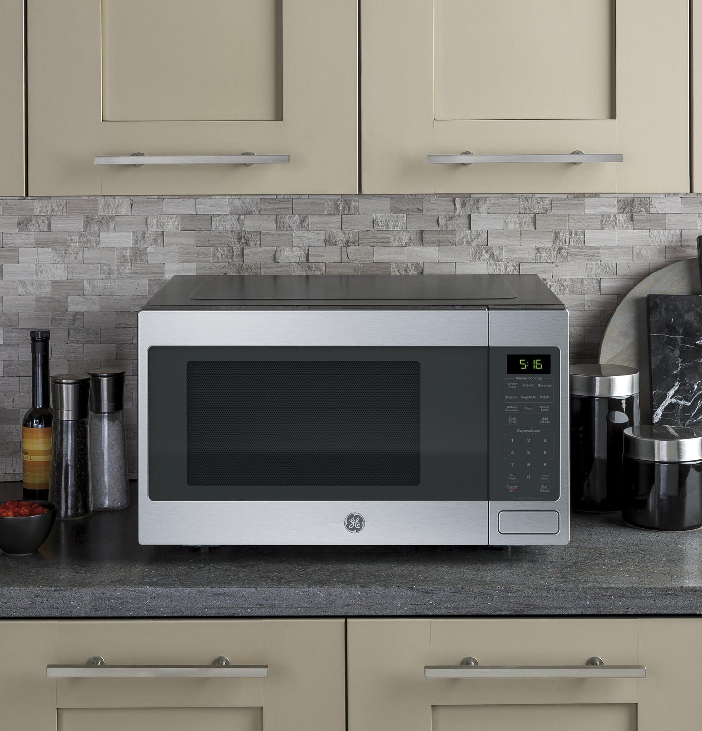 GE APPLIANCES GCST16S1WSS Ge 1.6 Cu. Ft. Countertop Microwave Oven