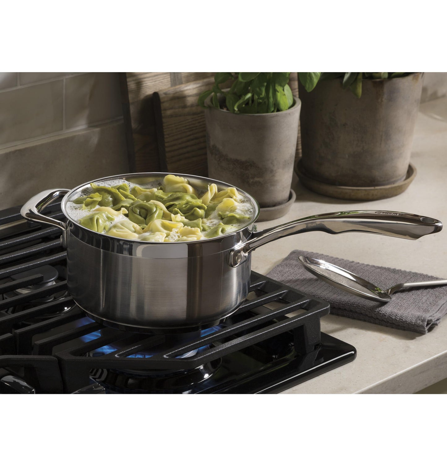 GE APPLIANCES PGP7030DLBB GE Profile Series 30"" Built-in Gas Cooktop