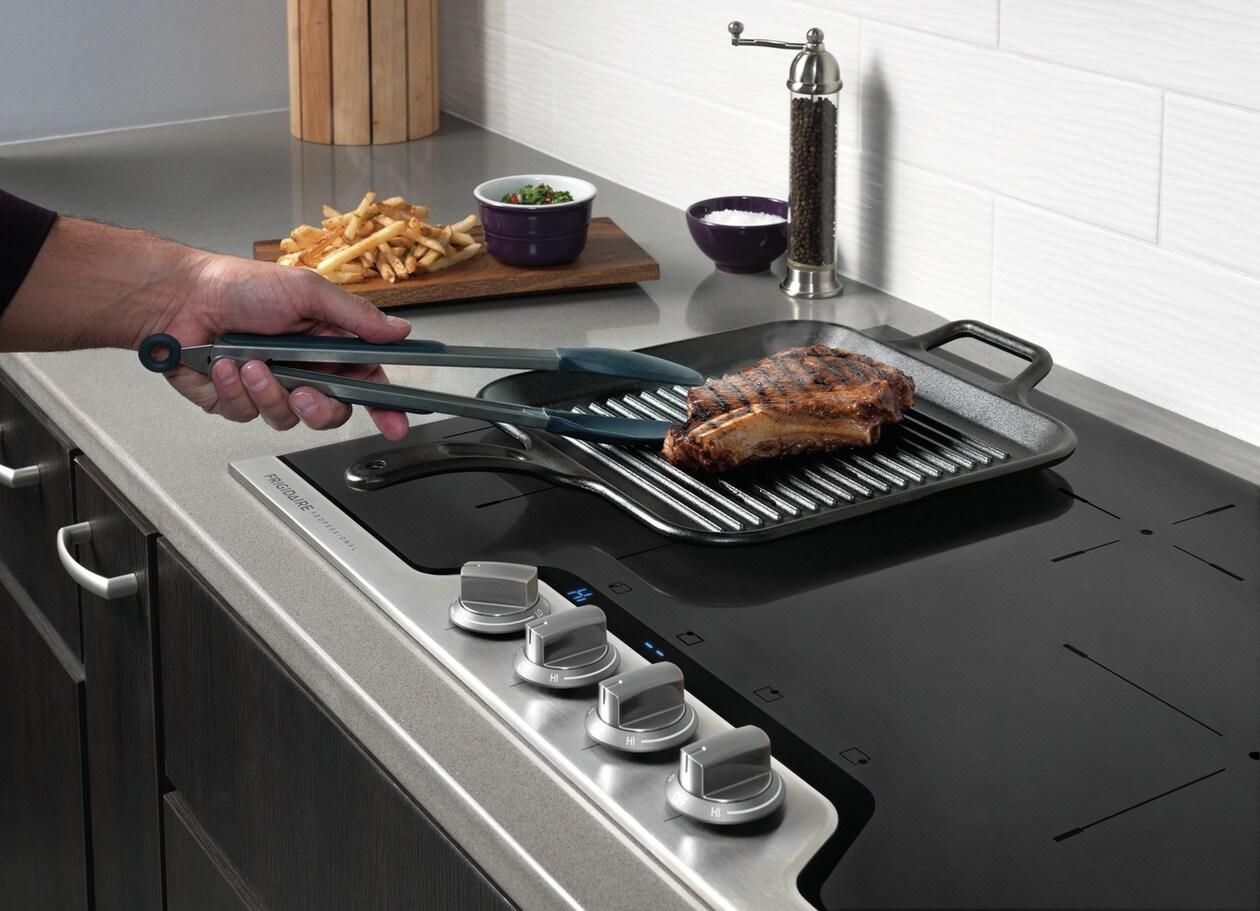 FRIGIDAIRE FPIC3077RF Frigidaire Professional 30'' Induction Cooktop