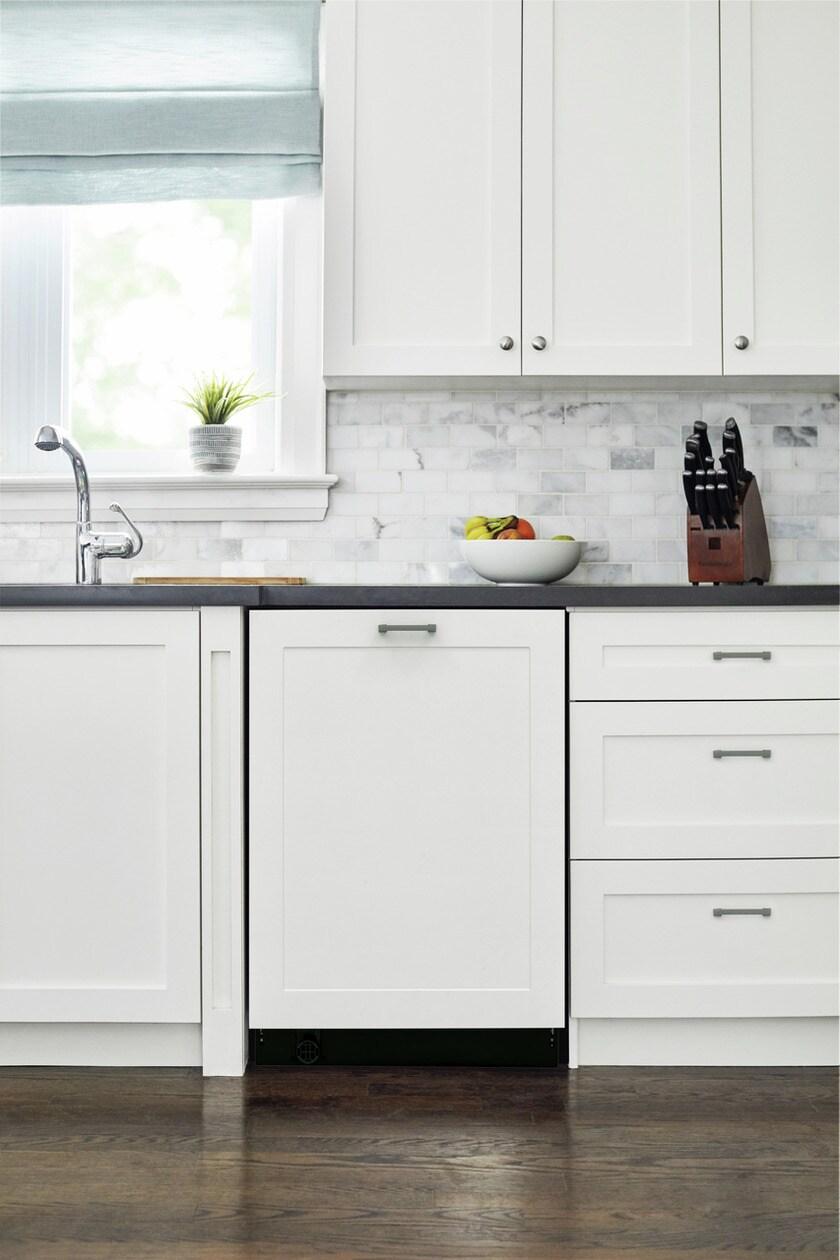 FRIGIDAIRE FDSR4501AP Frigidaire 24"" Panel Ready Built-in Dishwasher