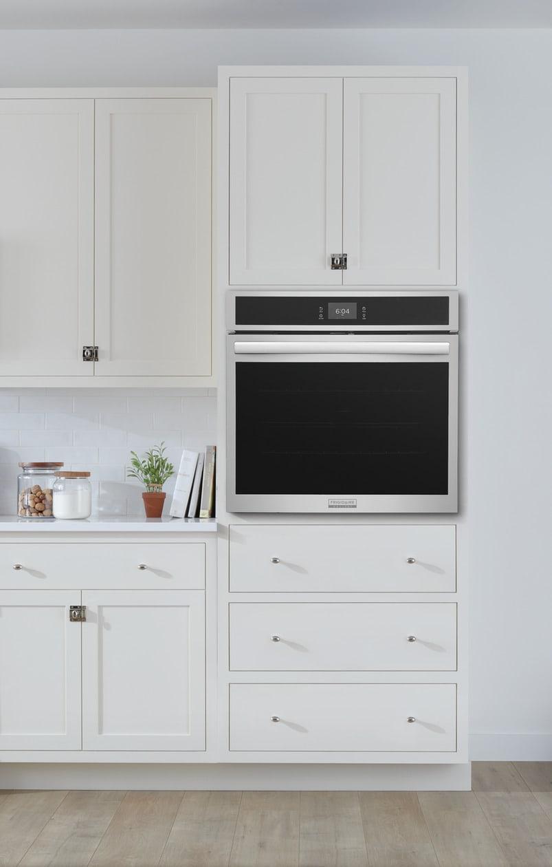 FRIGIDAIRE GCWS3067AF Frigidaire Gallery 30'' Single Electric Wall Oven With Total CONVEC...