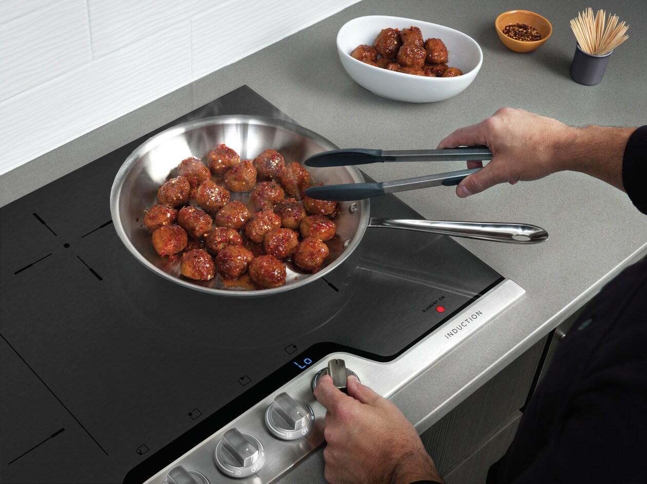 FRIGIDAIRE FPIC3077RF Frigidaire Professional 30'' Induction Cooktop