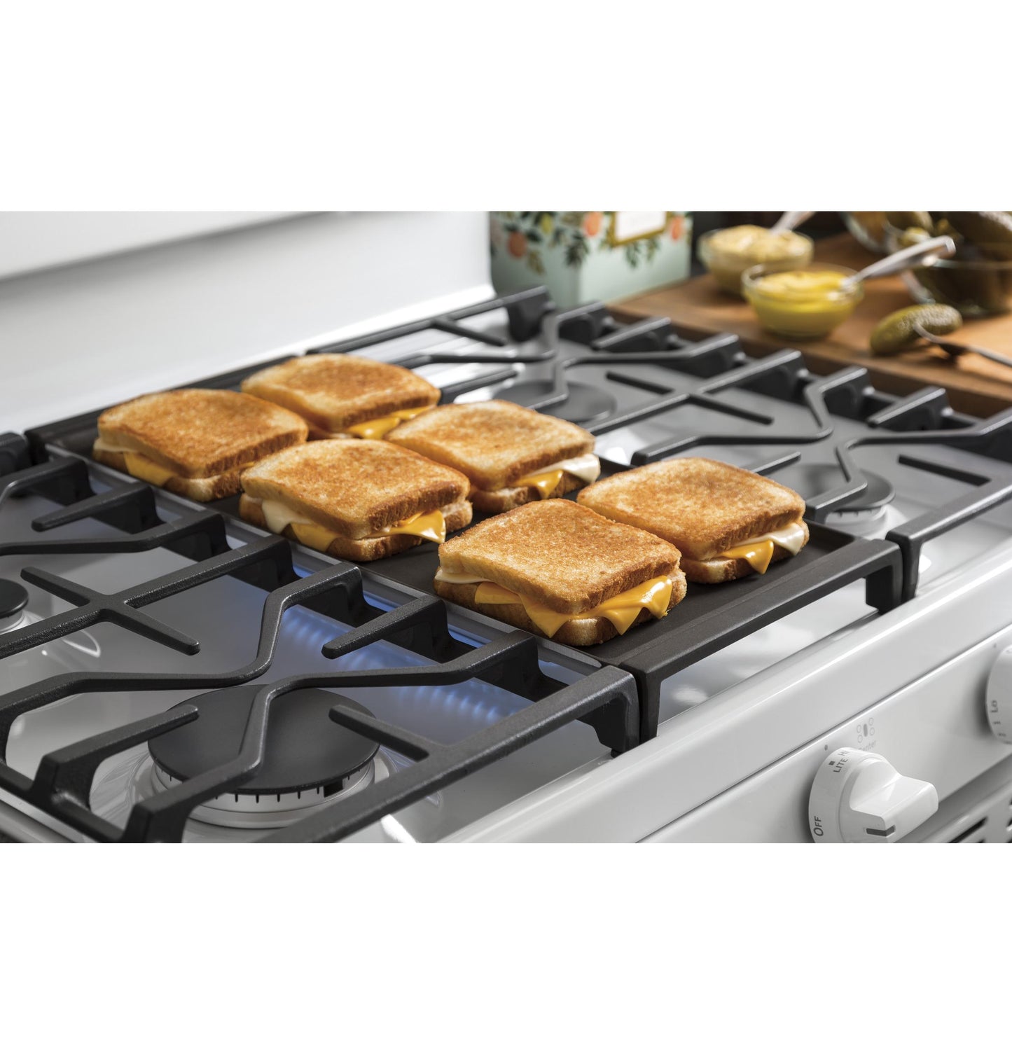 GE APPLIANCES JGBS66DEKWW Ge 30"" Free-standing Gas Range