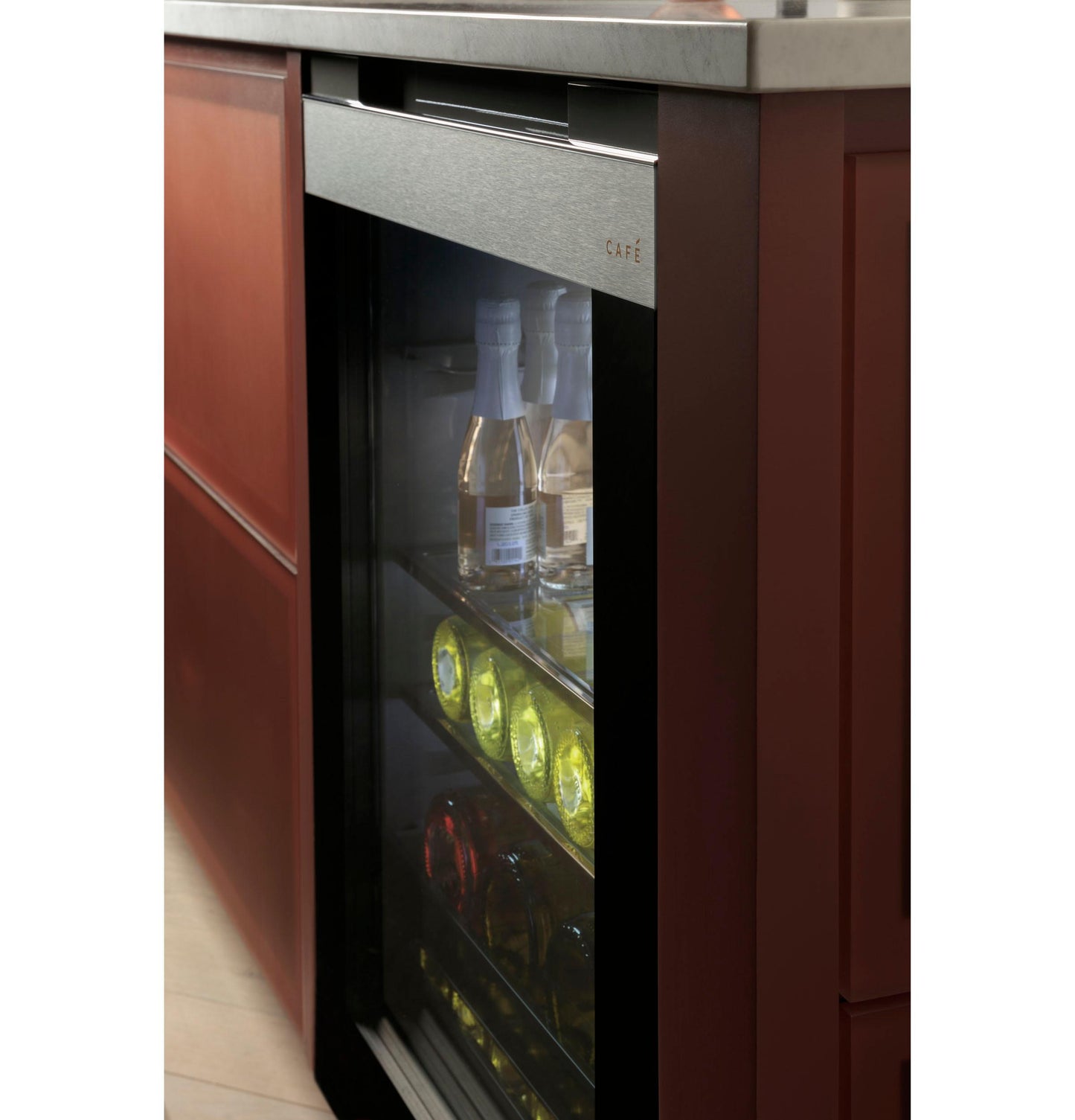 CAFE CCR06BM2PS5 Cafe Cafe Beverage Center In Platinum Glass