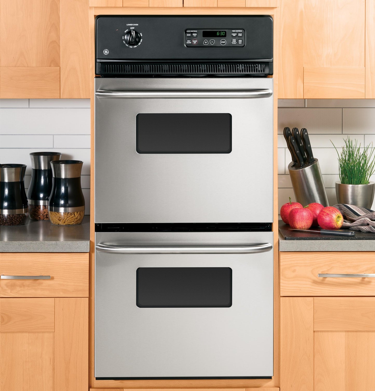 GE APPLIANCES JRP28SKSS GE Appliances 24"" Double Wall Oven
