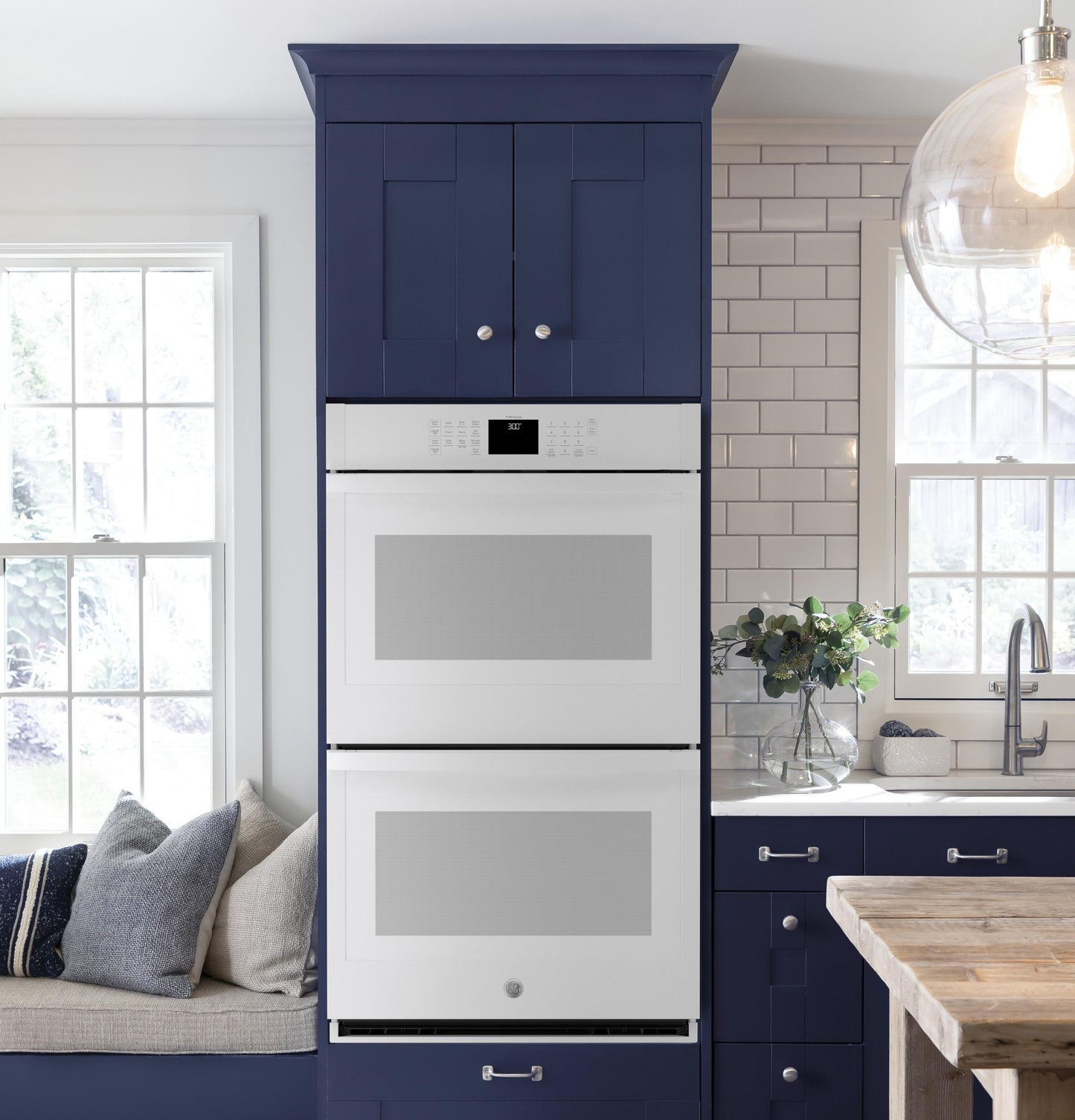 GE APPLIANCES JTD3000DNWW Ge 30"" Built-in Double Wall Oven
