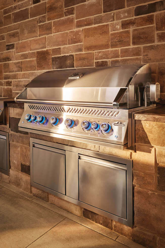 NAPOLEON BBQ BIG44RBNSS1 Built-in 700 Series 44 With Dual Infrared Rear Burners , Natural GA...