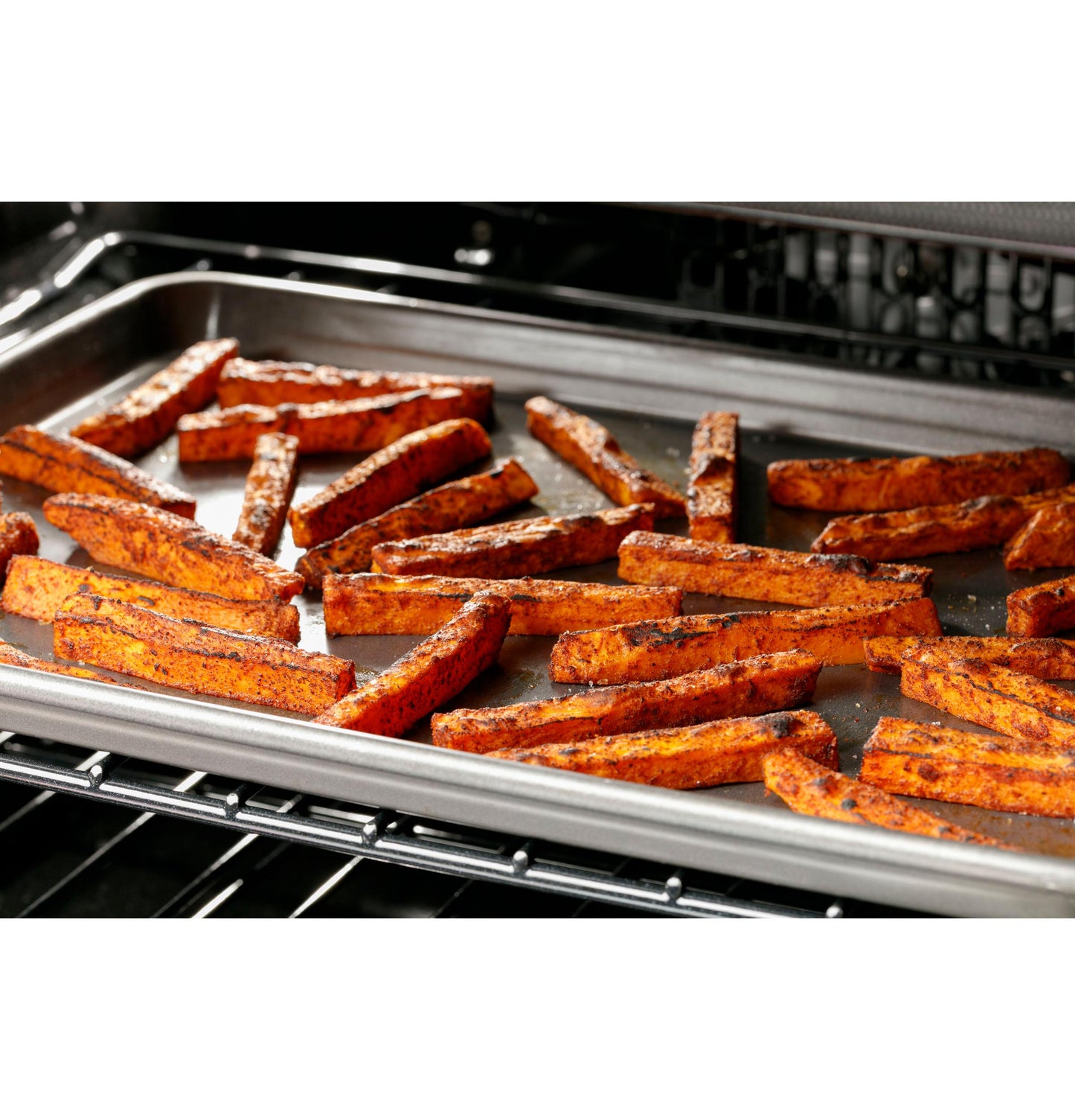 CAFE CES700P3MD1 Cafe 30"" Slide-in Front Control Radiant and Convection Range ...