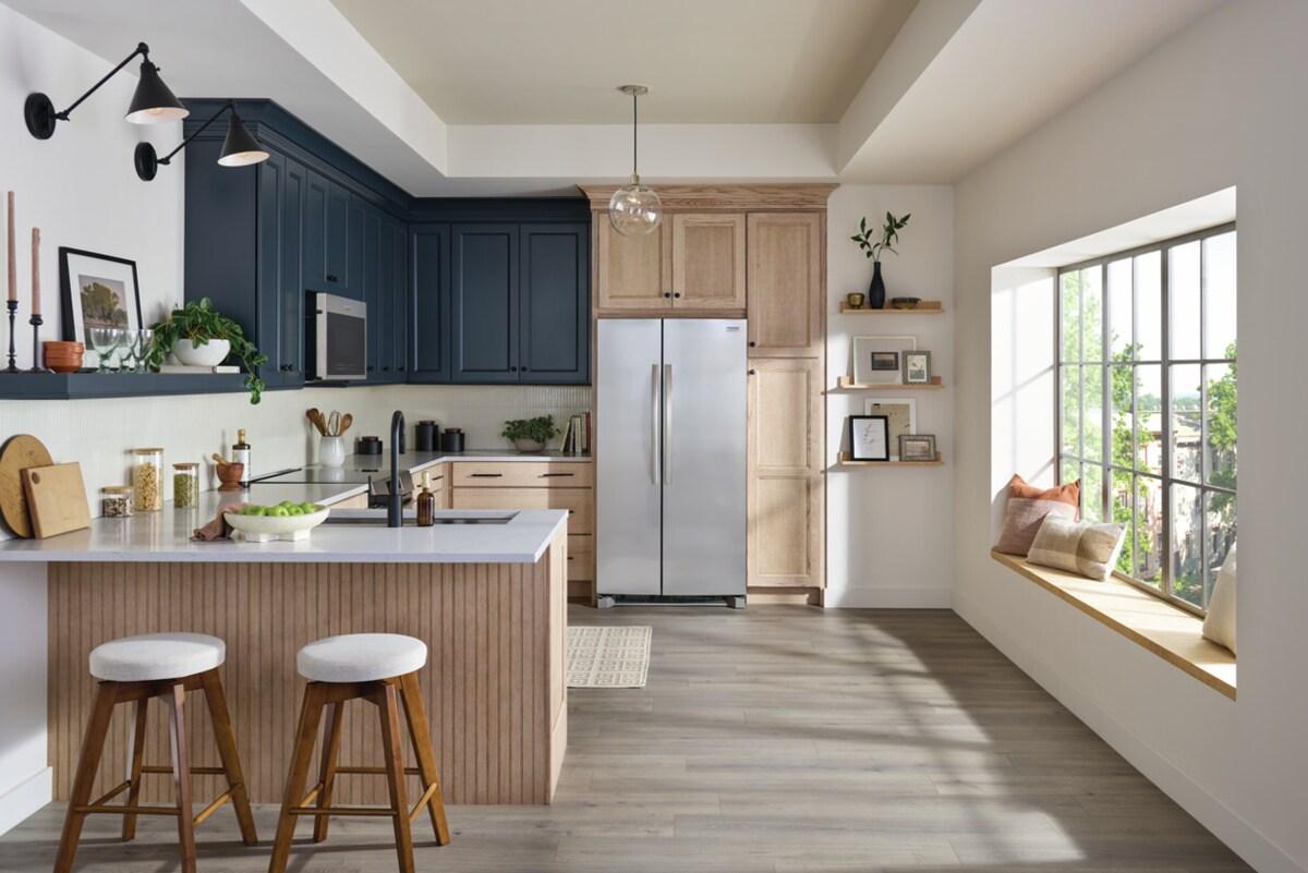 FRIGIDAIRE GRSN2620AF Frigidaire Gallery 26.0 Cu. Ft. 36"" Standard Depth Side By Side REF...