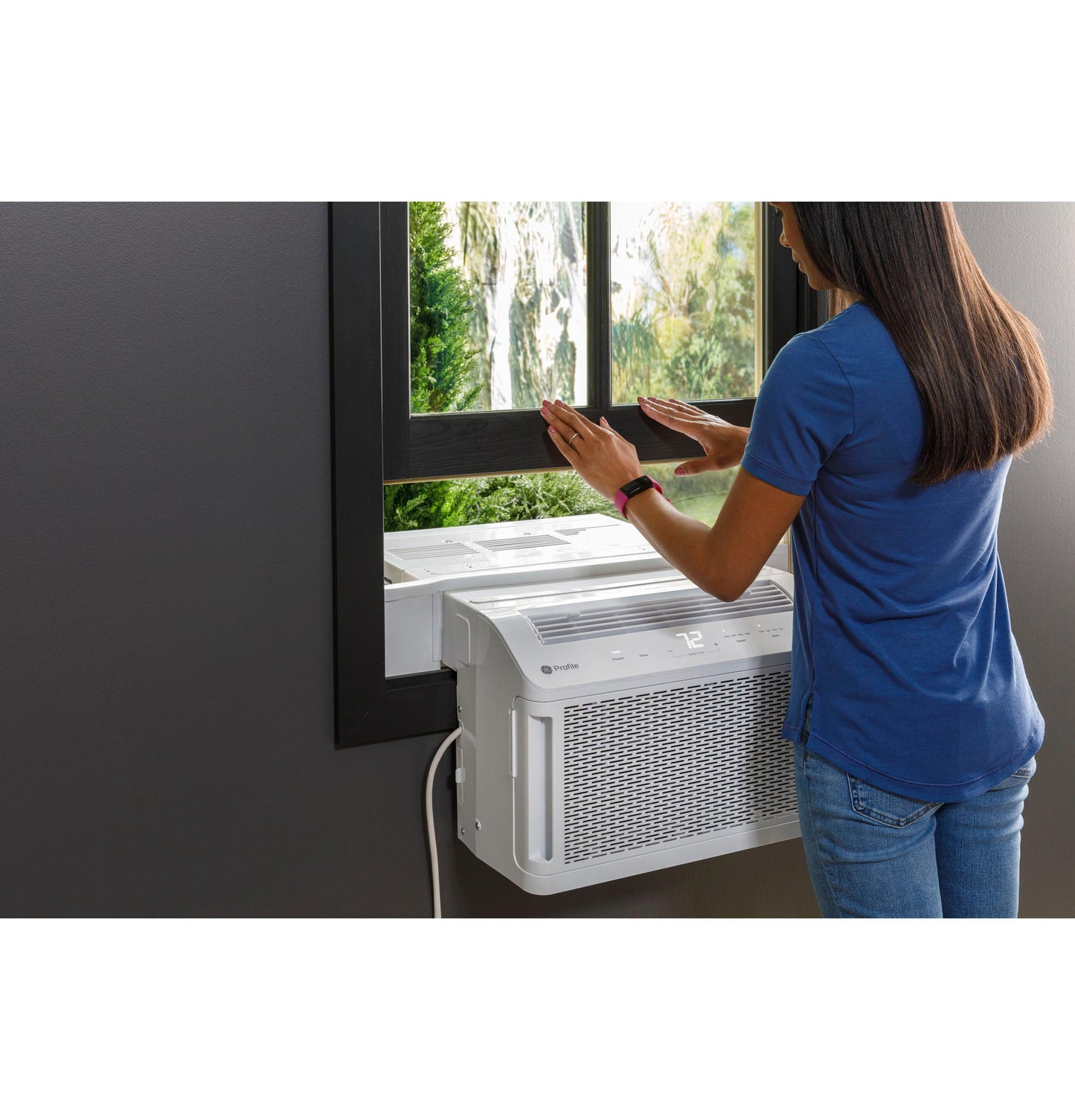 GE APPLIANCES AHTT06BC GE Profile Clearview 6,100 BTU Smart Ultra Quiet Window Air CON...