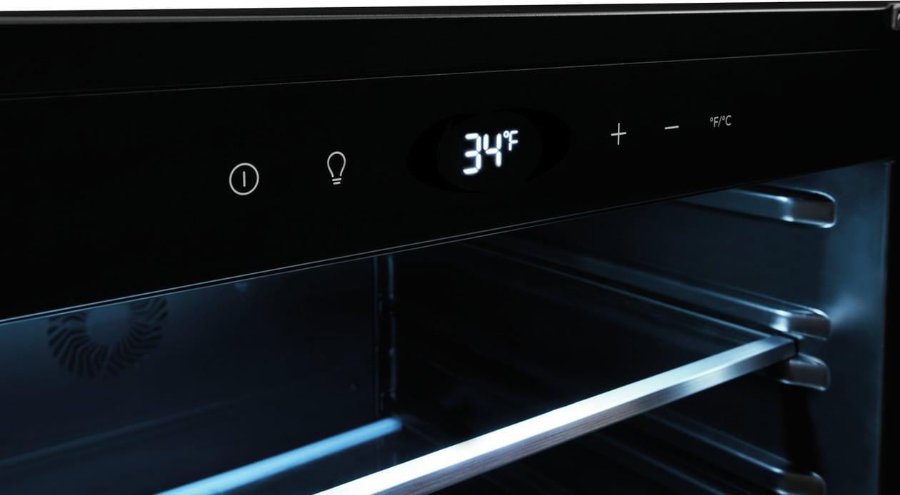 FRIGIDAIRE FGBC5334VS Frigidaire Gallery 5.3 Cu. Ft. Built-in Beverage Center