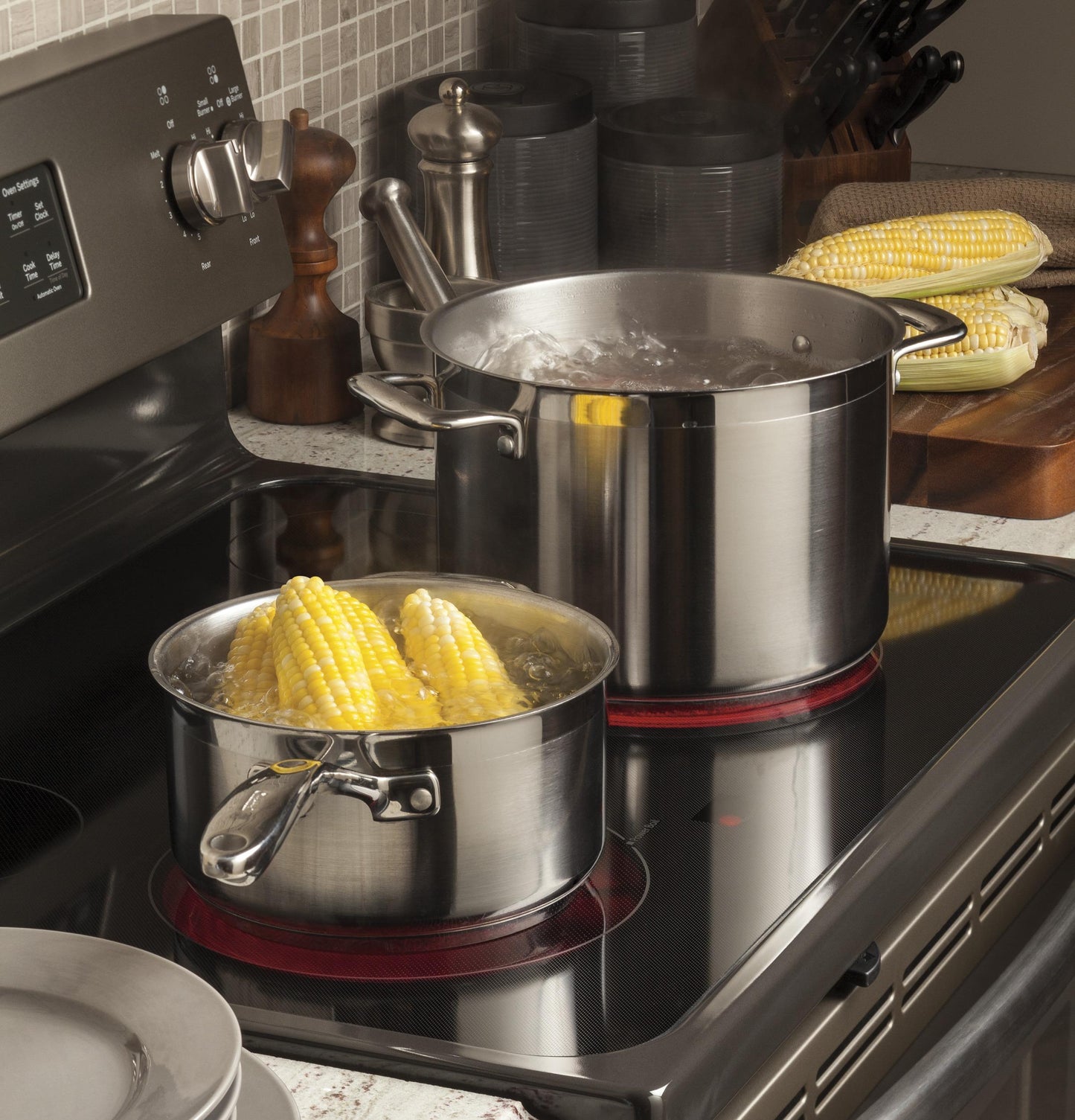 GE APPLIANCES JB645RKSS Ge 30"" Free-standing Electric Range