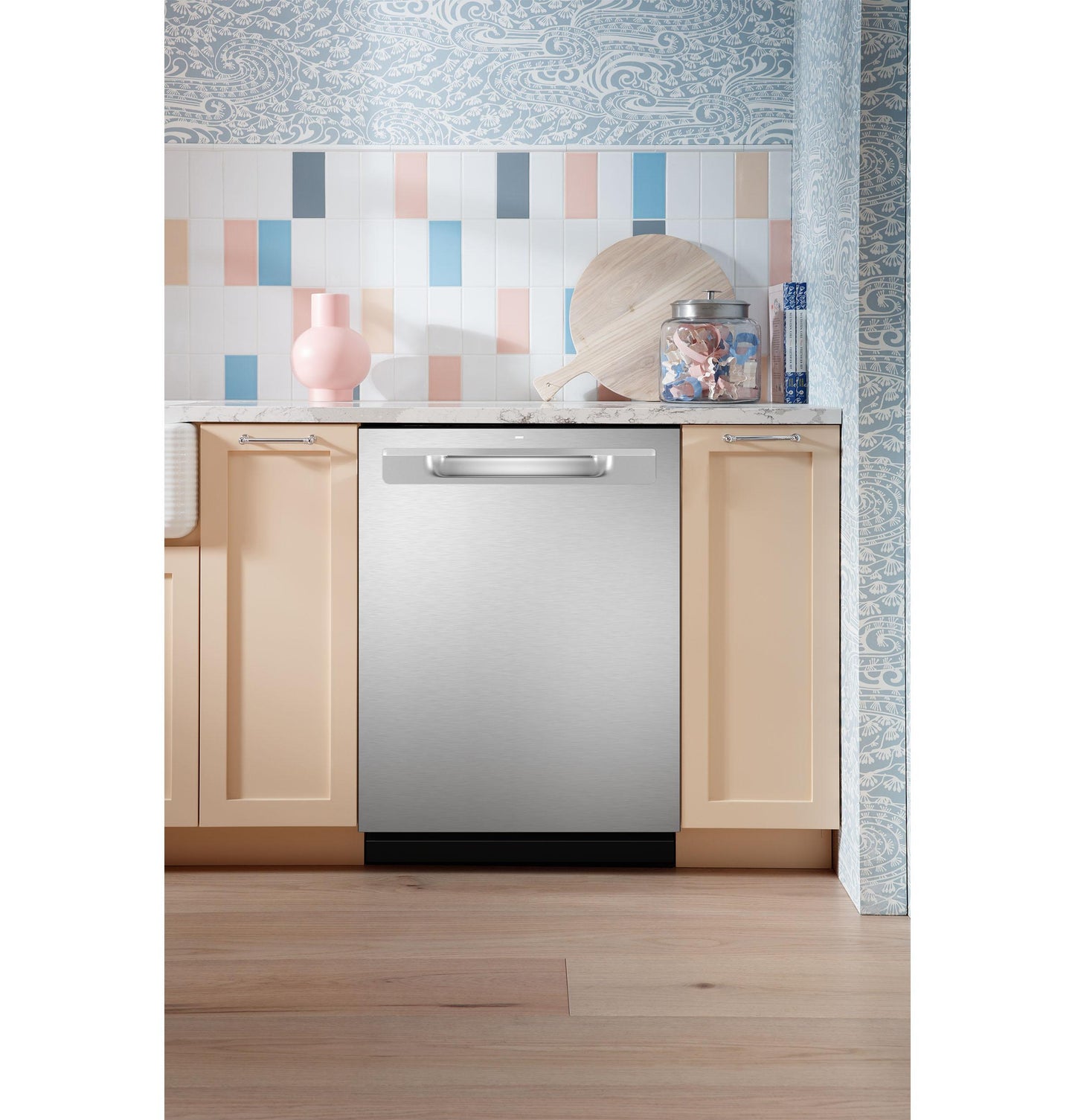 GE APPLIANCES GDP670SYVFS Ge Fingerprint Resistant Top Control With Stainless Steel INTERI...