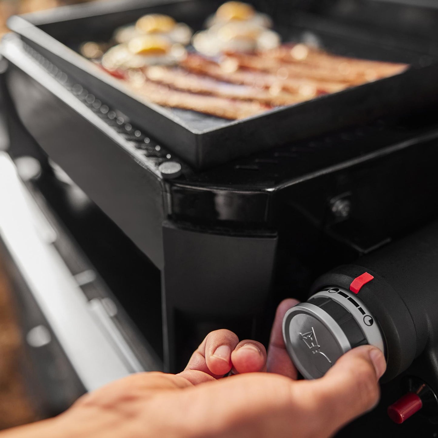 WEBER 1500012 Weber Traveler 17"" Portable Griddle - Black