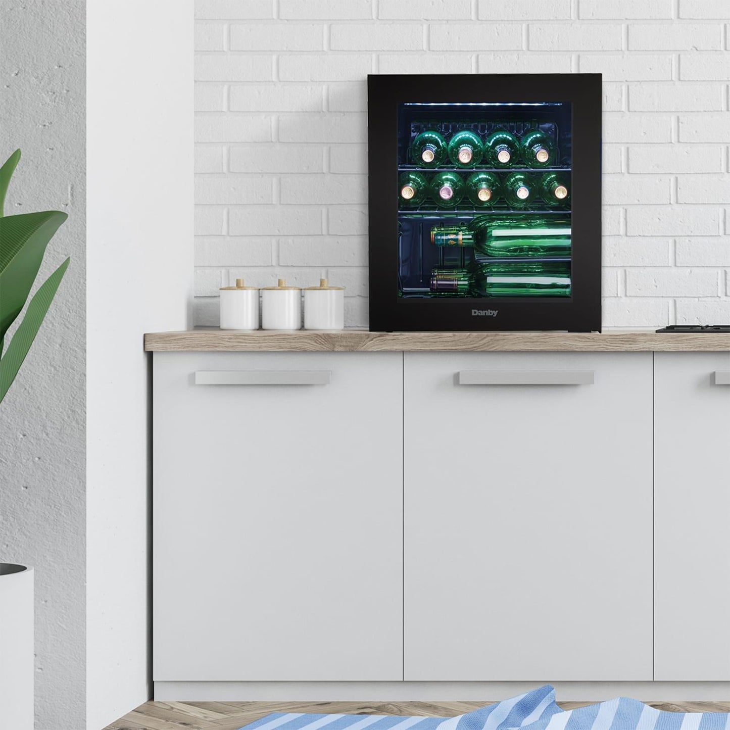 DANBY DWC018A1BDB Danby 1.8 Cu. Ft. Wine Cooler