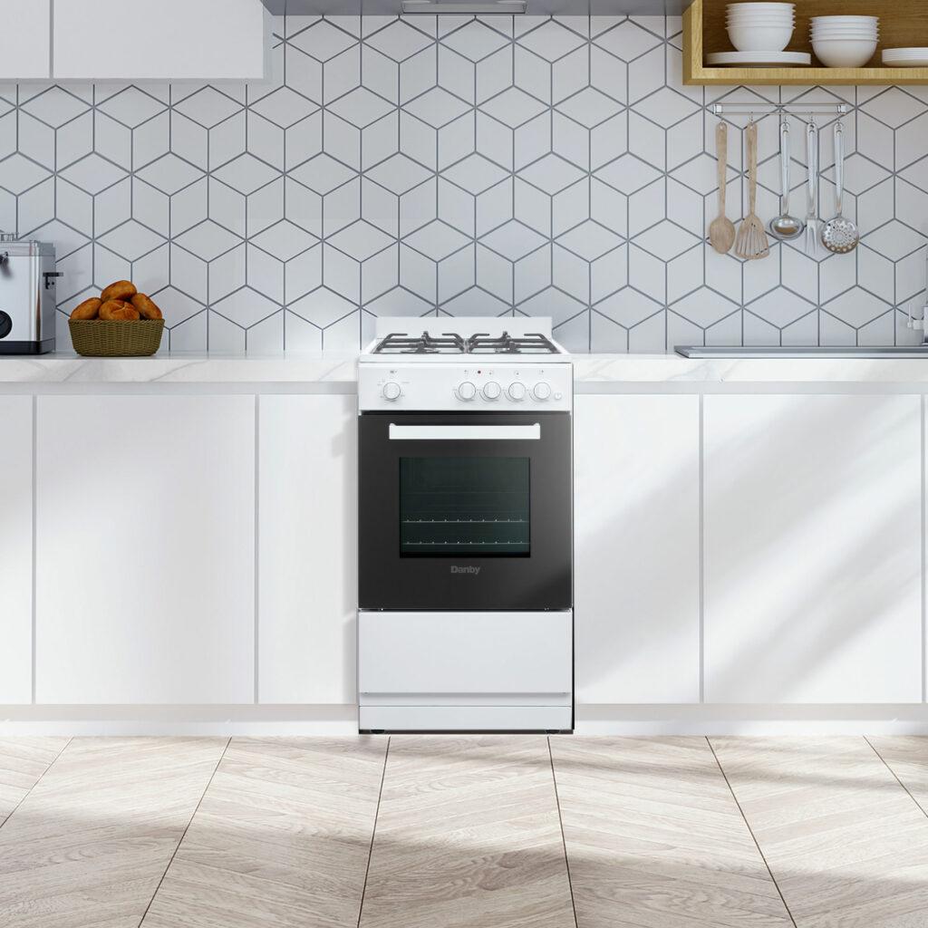DANBY DR20V1WGLP Danby 20"" Wide Gas Range In White