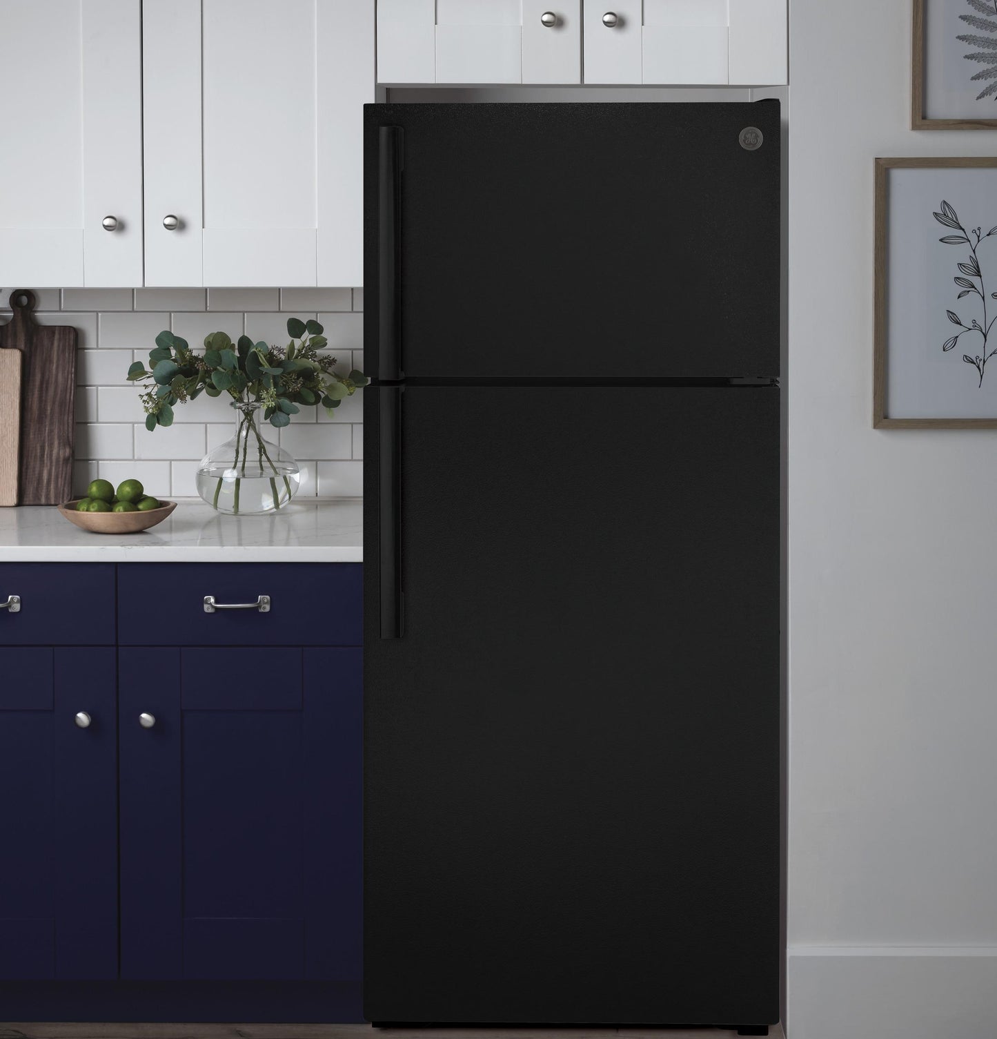 GE APPLIANCES GTS17DTNRBB Ge 16.6 Cu. Ft. Top-freezer Refrigerator