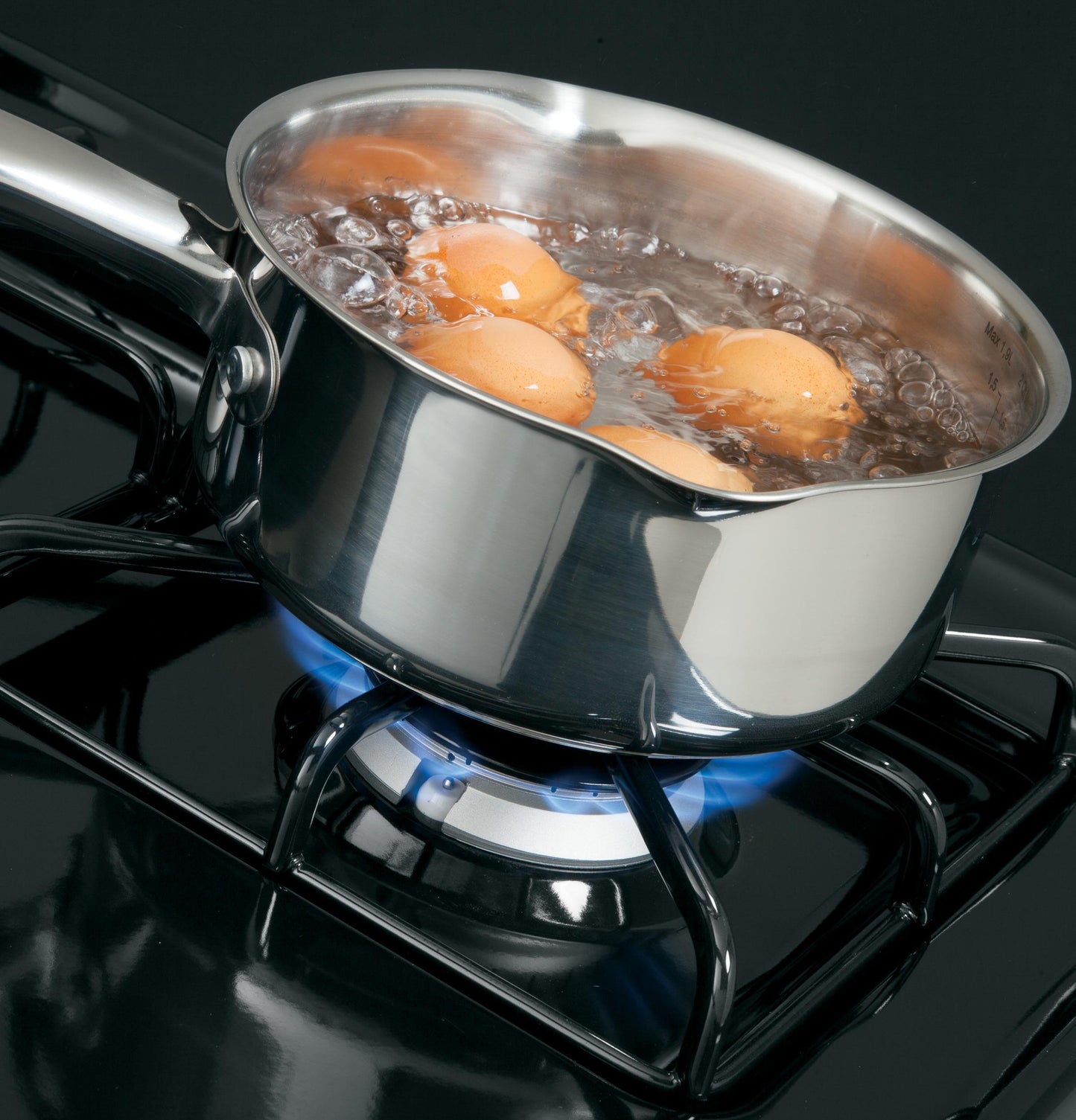 HOTPOINT RGBS400DMBB Hotpoint 30"" Free-standing Standard Clean Gas Range