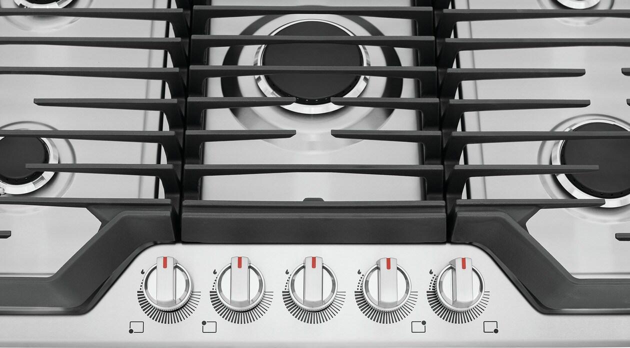 FRIGIDAIRE GCCG3648AS Frigidaire Gallery 36"" Gas Cooktop