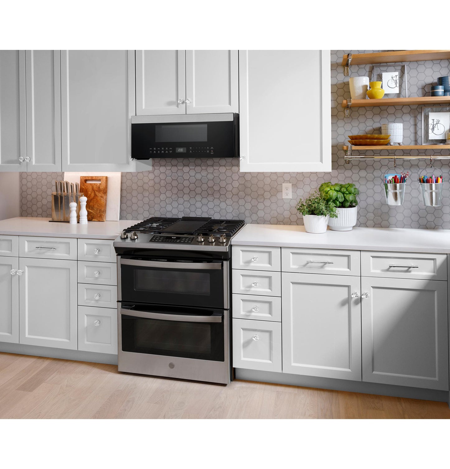 GE APPLIANCES UVM9125STSS 1.2 Cu. Ft. Over-the-range Sensor Microwave Oven