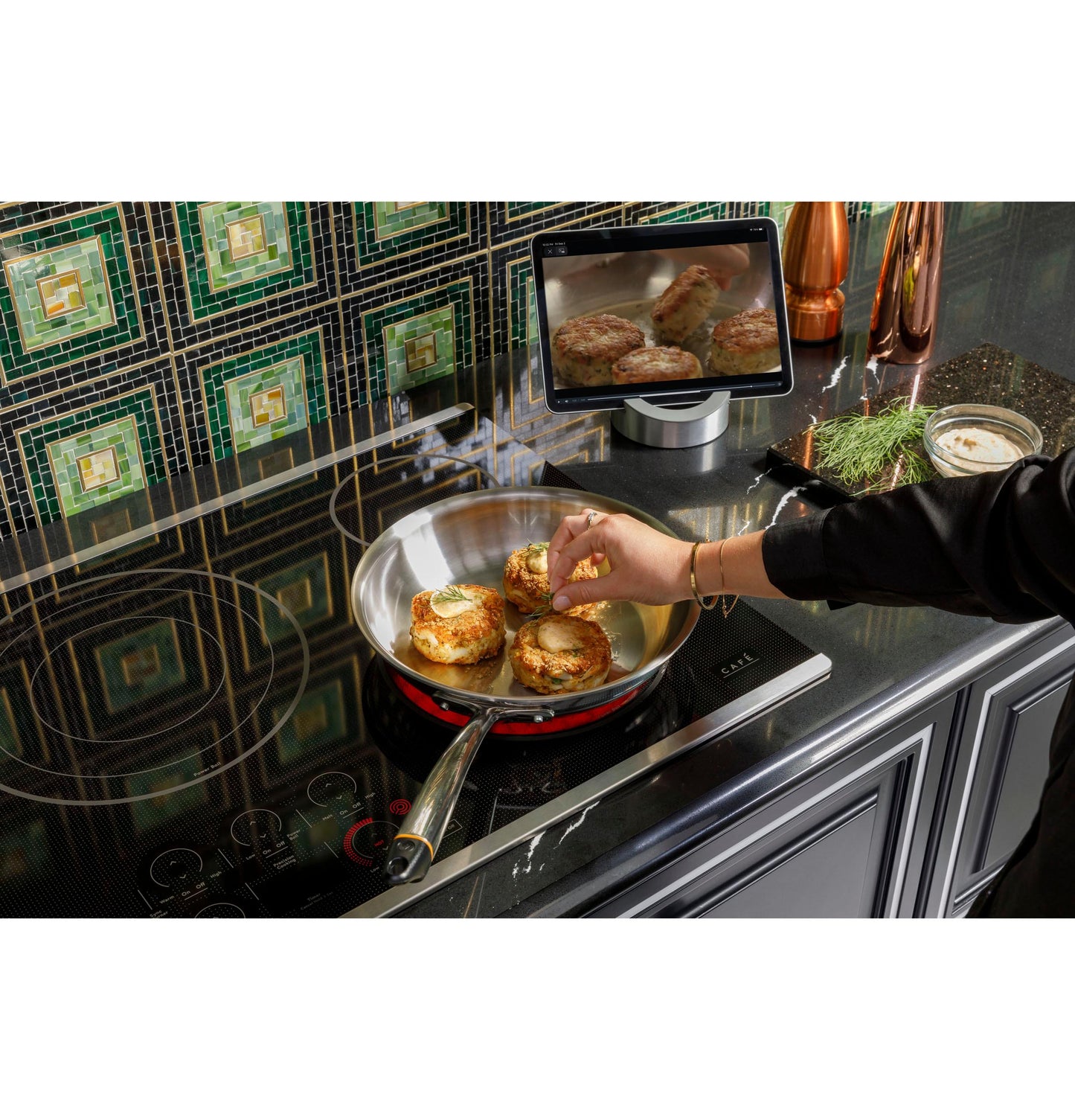 CAFE CEP90362TSS Cafe Cafe 36"" Touch-control Electric Cooktop
