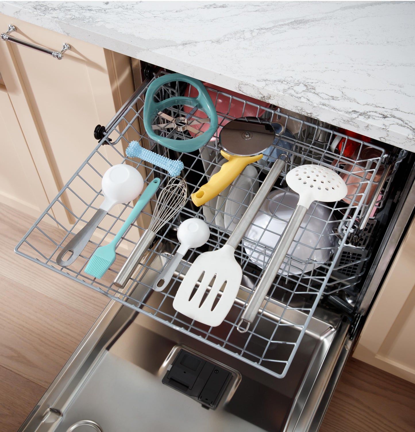 GE APPLIANCES GDT650SYVFS Ge Fingerprint Resistant Top Control With Stainless Steel INTERI...