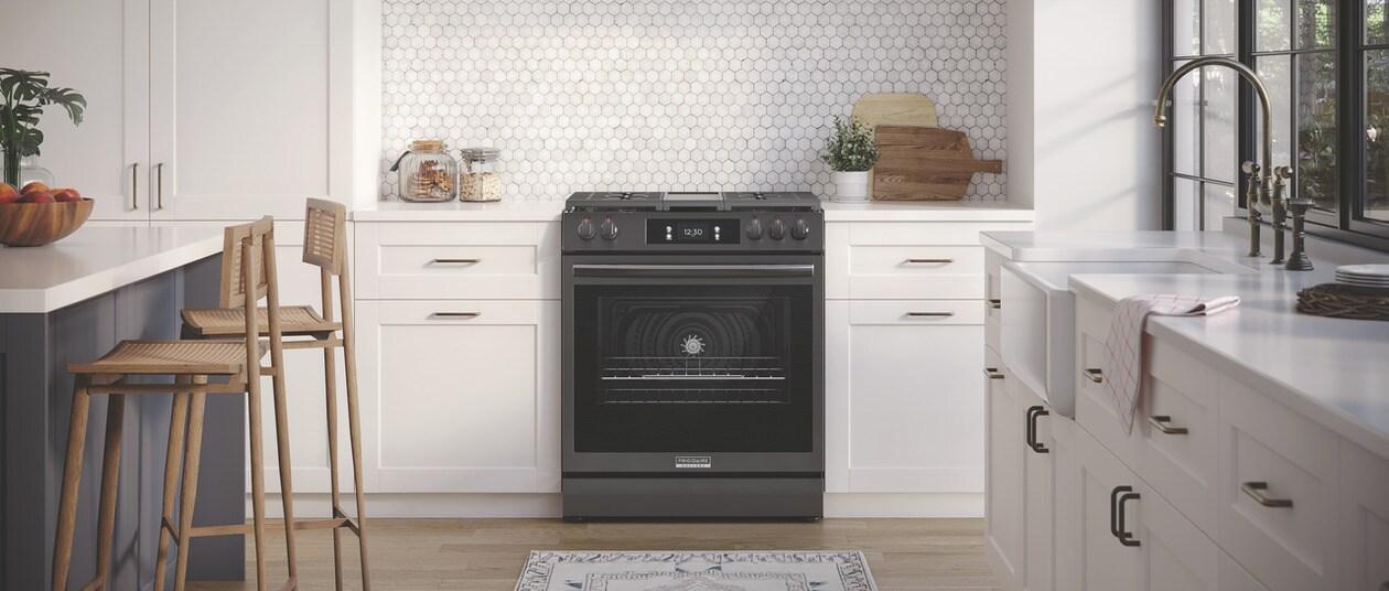 FRIGIDAIRE GCFG3060BD Frigidaire Gallery 30"" Front Control Gas Range With Total Convection