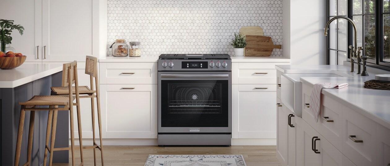 FRIGIDAIRE GCFG3060BF Frigidaire Gallery 30"" Front Control Gas Range With Total Convection
