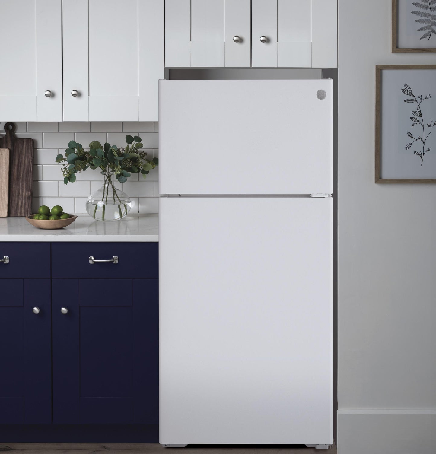 GE APPLIANCES GPE17CTNRWW Ge Energy Star 16.6 Cu. Ft. Recessed Handle Top-freezer REFRI...
