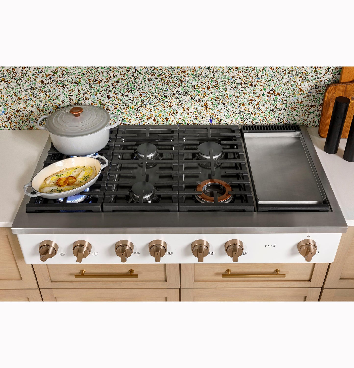 CAFE CGU486P3TD1 Cafe 48"" Commercial-style Gas Rangetop With 6 Burners and GRI...