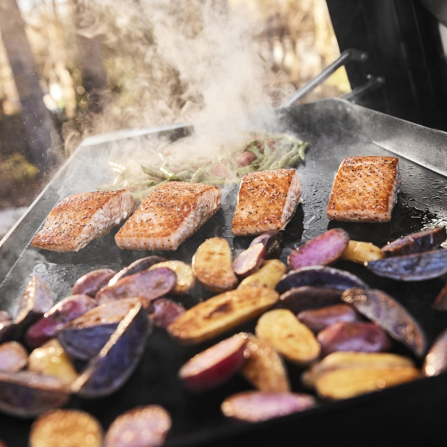WEBER 1500013 Slate 30"" Rust-resistant Griddle With Extendable Side Table - B...