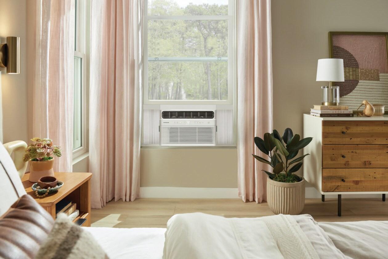 FRIGIDAIRE FHWW085WE1 Frigidaire 8,000 BTU Inverter Window Room Air Conditioner With WI-F...