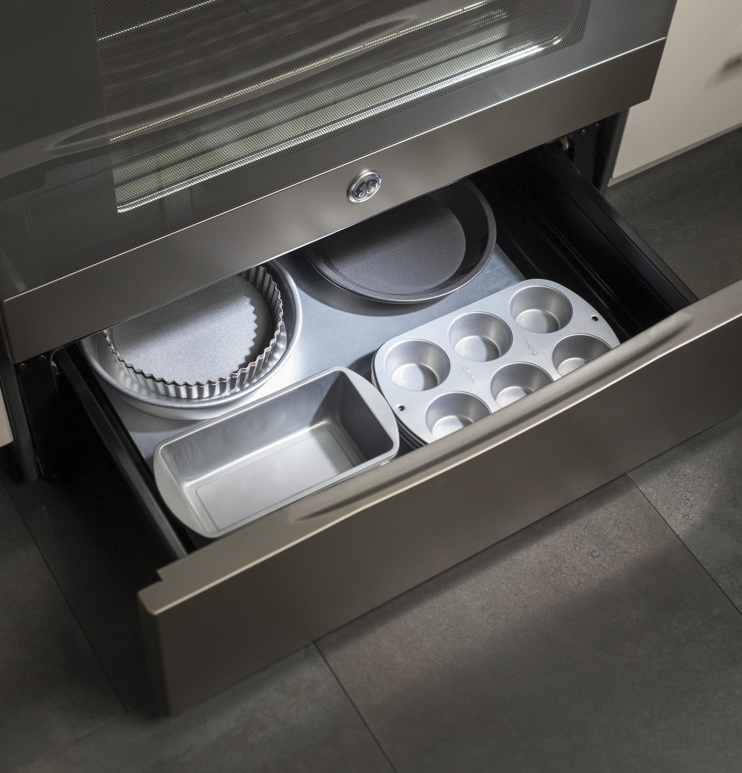 GE APPLIANCES JB645EKES Ge 30"" Free-standing Electric Range