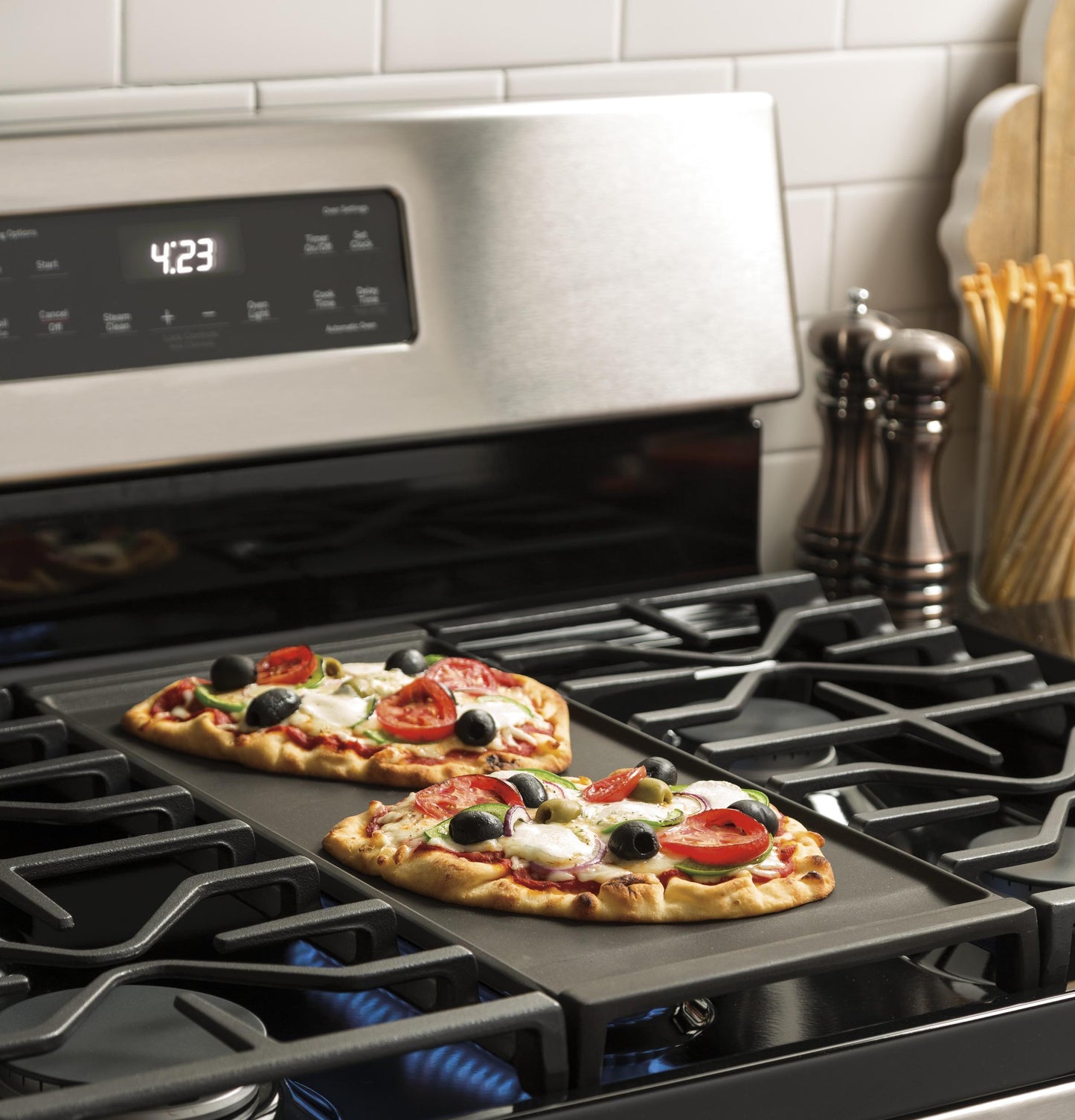 GE APPLIANCES JGBS66REKSS Ge 30"" Free-standing Gas Range