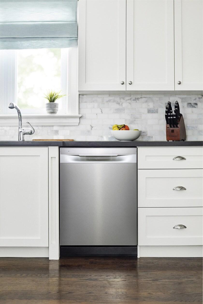 FRIGIDAIRE FDHP4336AS Frigidaire 24"" Dishwasher