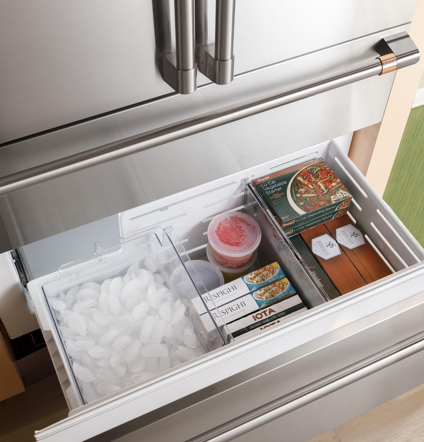 CAFE CIC36LP2VS1 Cafe Cafe 36"" Integrated Bottom-freezer Refrigerator