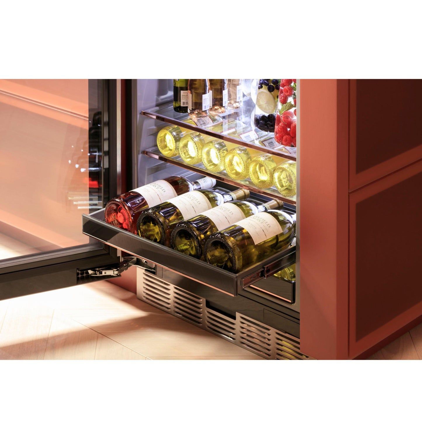 CAFE CCR06BM2PS5 Cafe Cafe Beverage Center In Platinum Glass