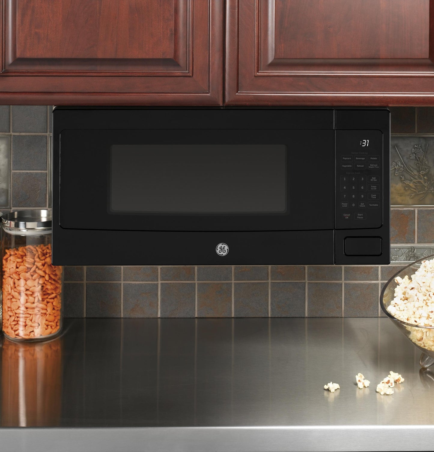 GE APPLIANCES PEM31DFBB GE Profile Series 1.1 Cu. Ft. Countertop Microwave Oven