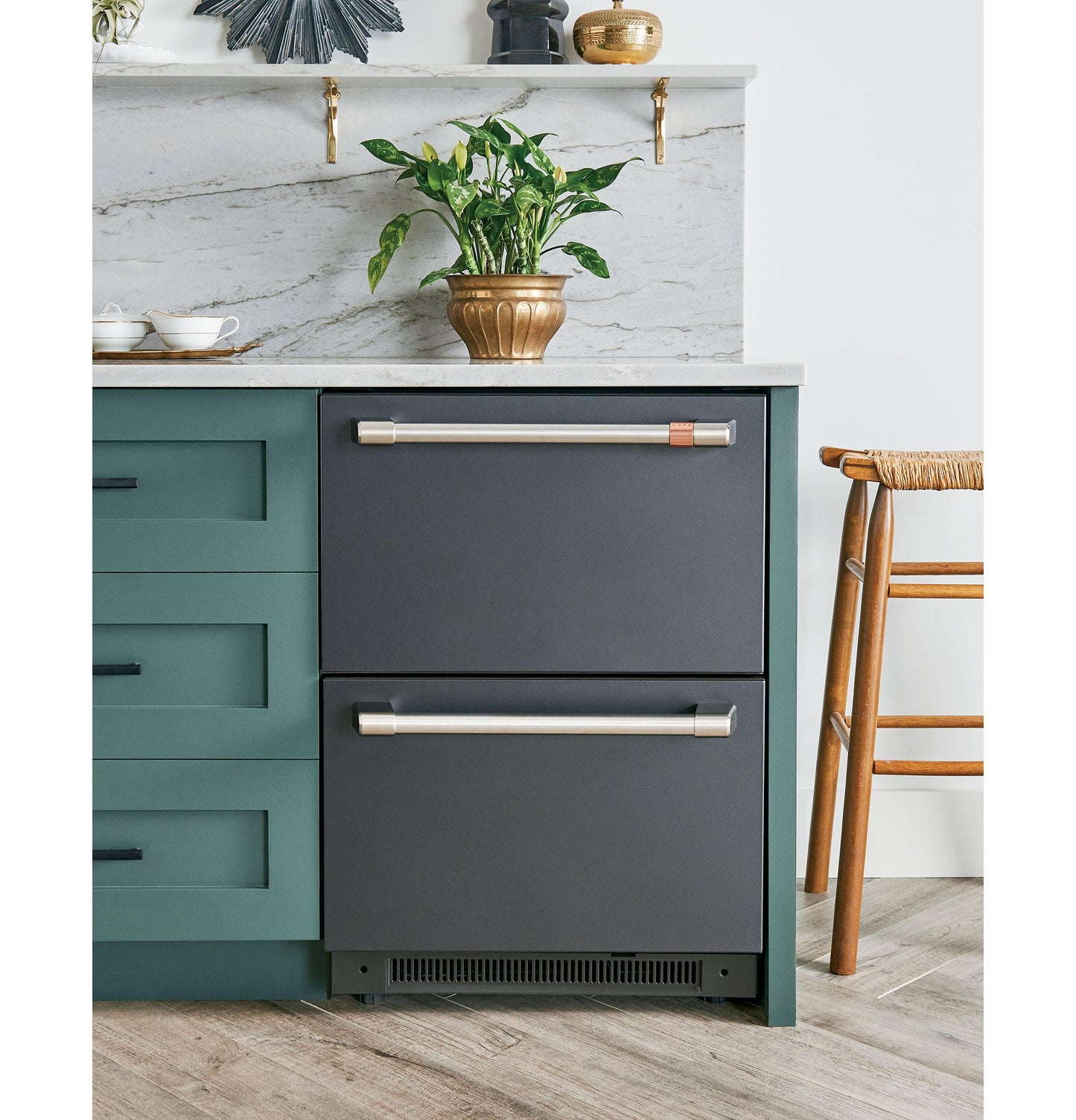 CAFE CDE06RP3ND1 Cafe Cafe 5.7 Cu. Ft. Built-in Dual-drawer Refrigerator