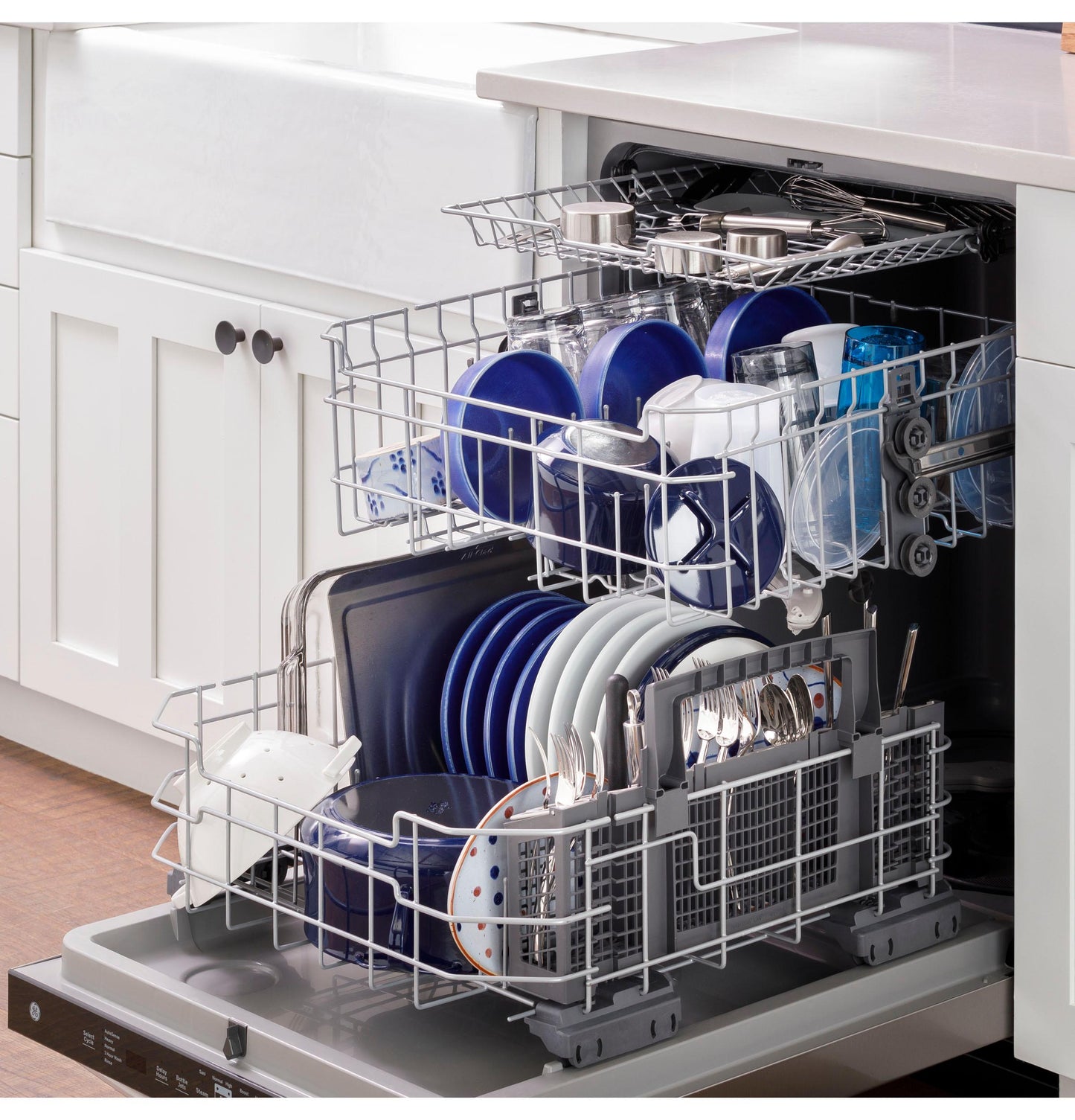 GE APPLIANCES GDT630PMRES Ge Top Control With Plastic Interior Dishwasher With Sanitize CY...