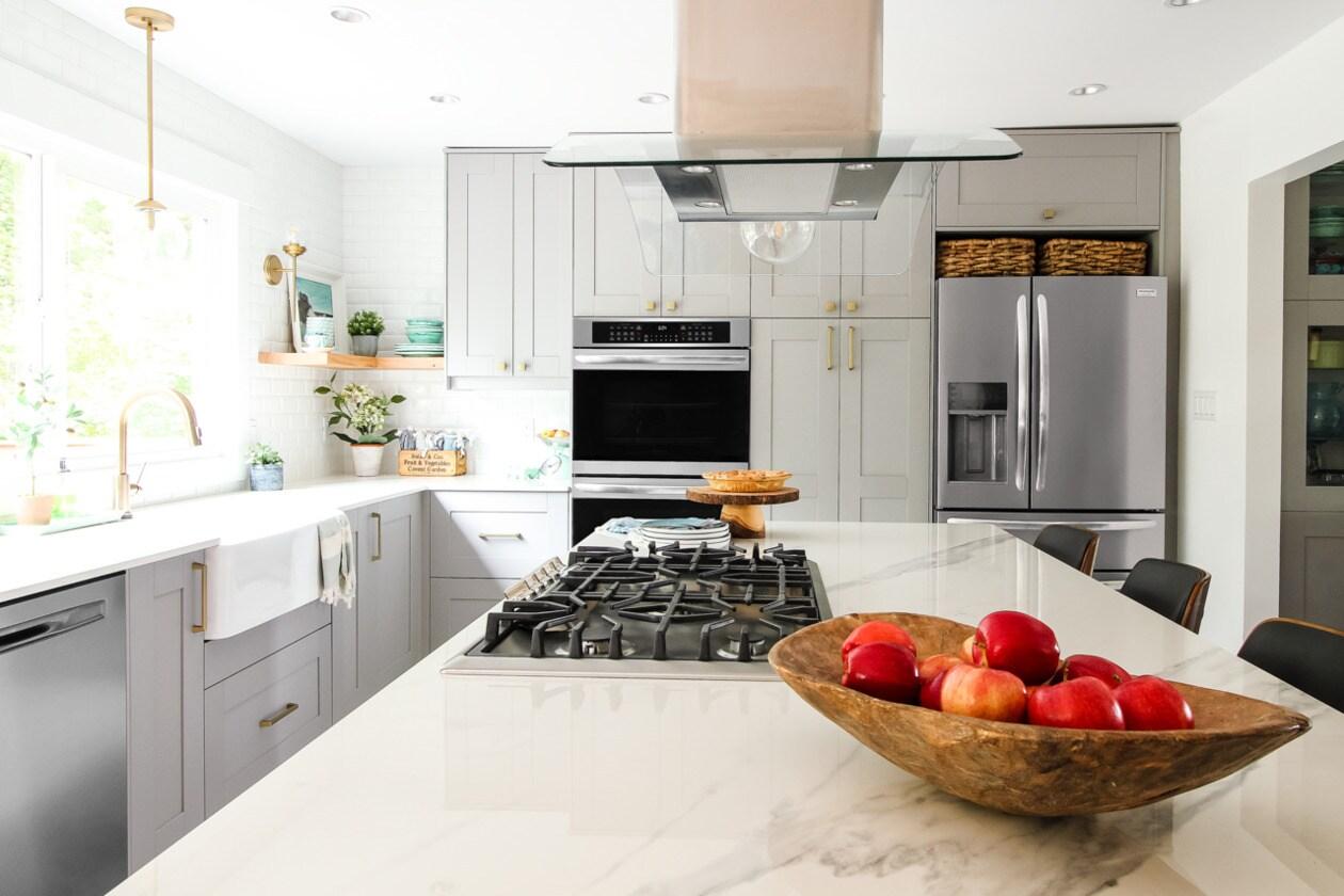 FRIGIDAIRE FHPC4260LS Frigidaire 42"" Glass Canopy Island Hood