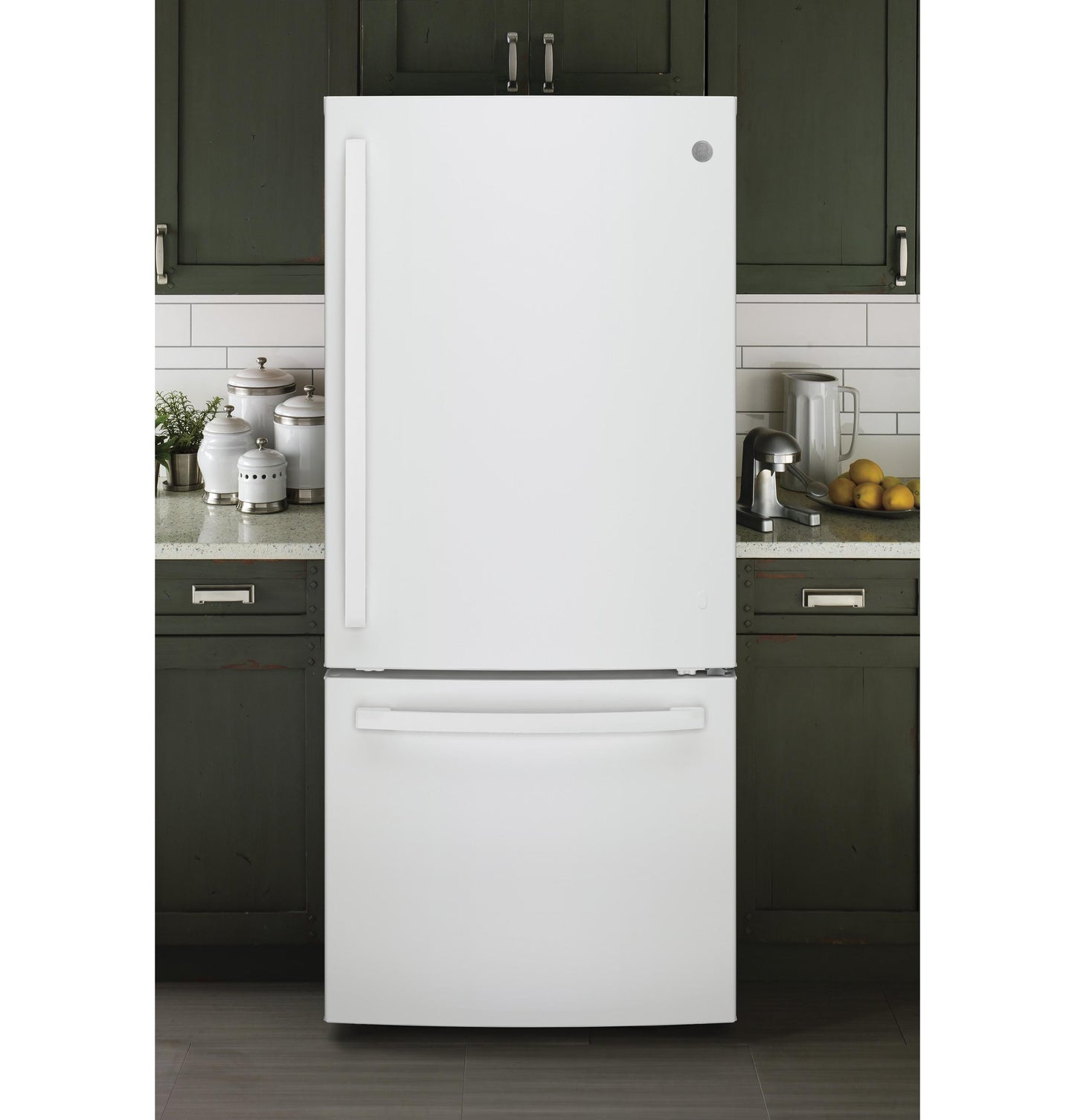 GE APPLIANCES GDE21EGKWW Ge Series Energy Star 20.9 Cu. Ft. Bottom Freezer Refrigerator