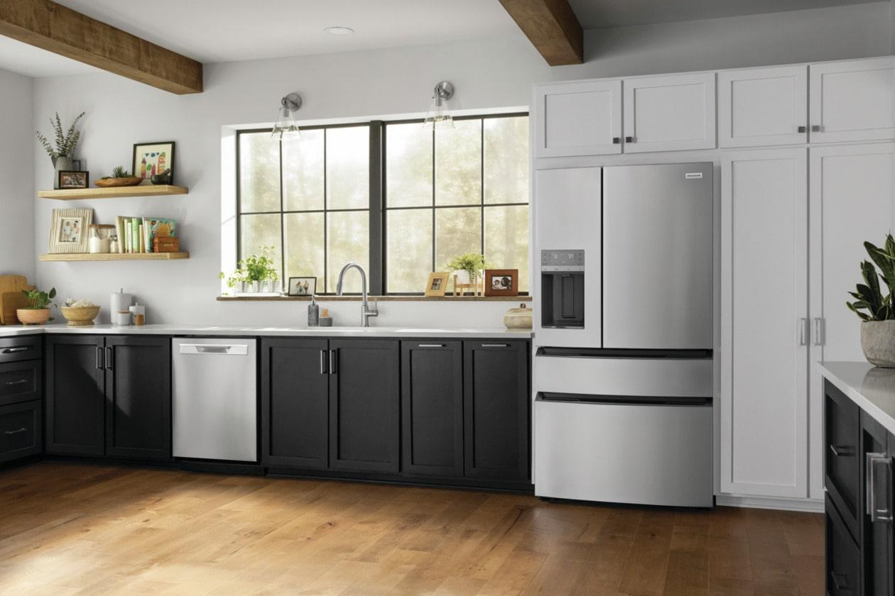 FRIGIDAIRE FRMS2733AV Frigidaire 26 Cu. Ft. Standard-depth 4-door French Door Refrigerator