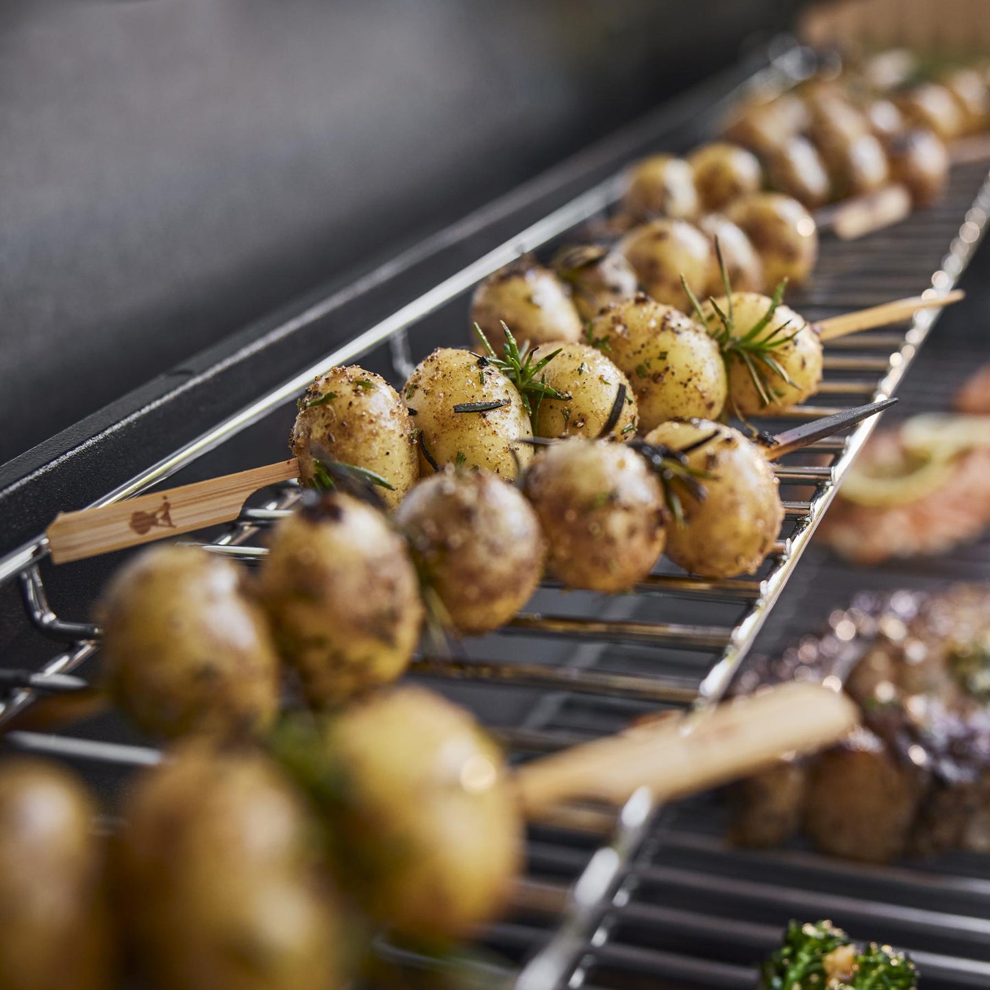 WEBER 1500580 Weber Genesis S-415 Gas Grill (natural Gas) - Stainless Steel